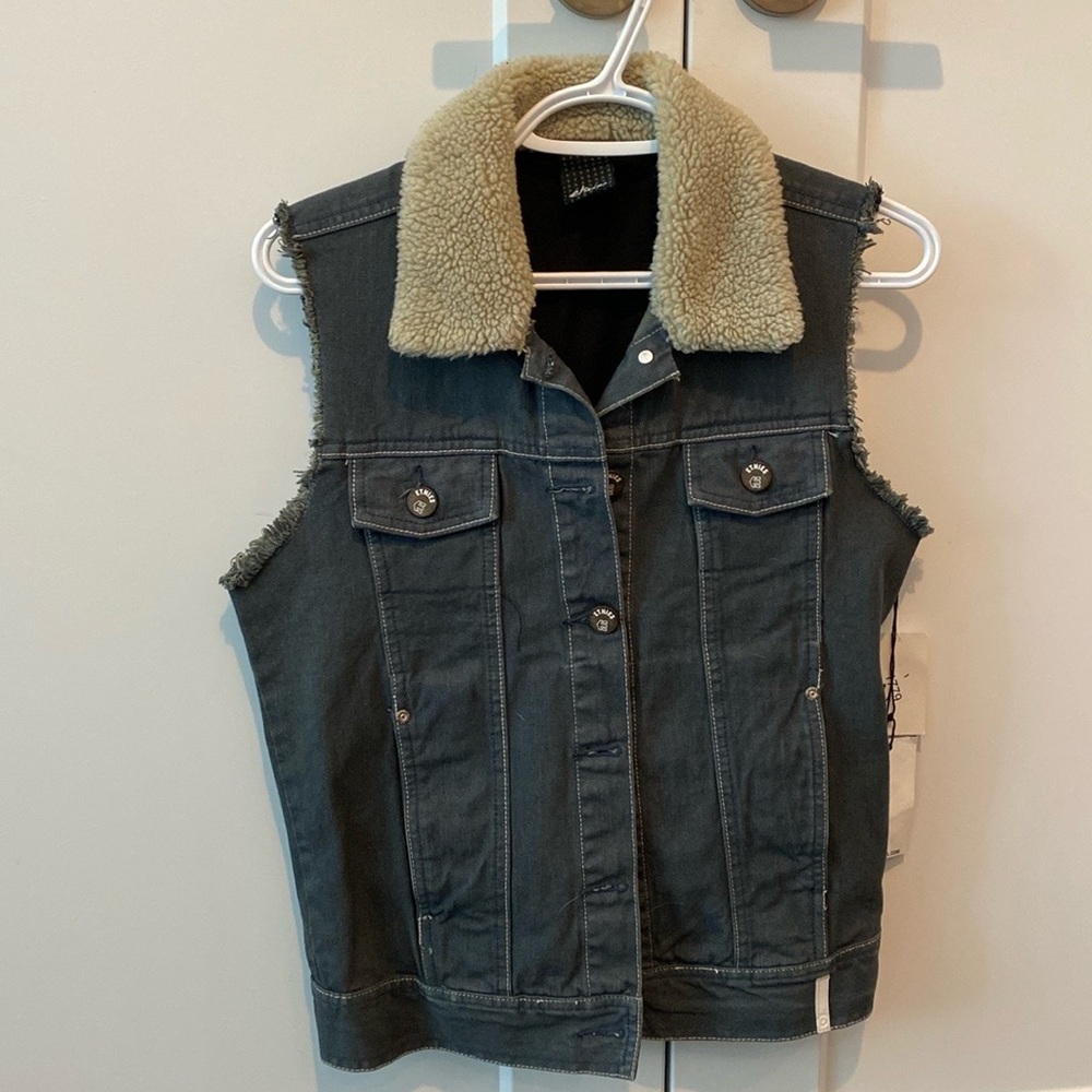 Etnies Gray Denim Vest with Cream Collar
